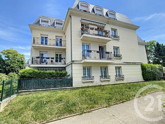 Appartement F1 à vendre ST FARGEAU PONTHIERRY