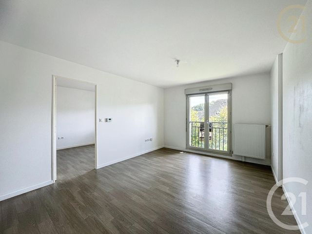 Appartement F2 à vendre - 2 pièces - 41.33 m2 - ST FARGEAU PONTHIERRY - 77 - ILE-DE-FRANCE - Century 21 Domaine Du Parc